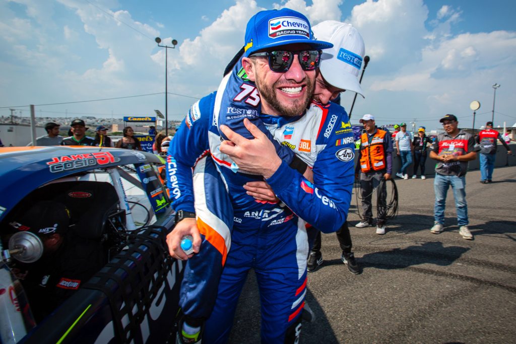 Imágenes chuscas de NASCAR México Series
