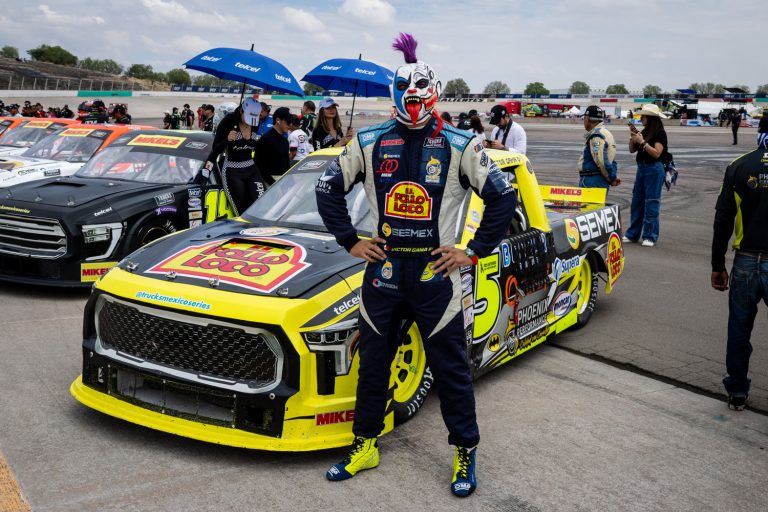Imágenes chuscas de NASCAR México Series